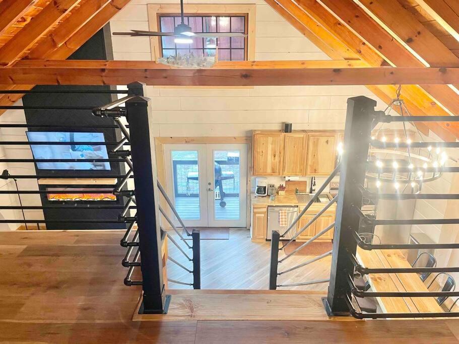 Modern Lake Side Nest• Hotub Fenced Yard King Beds سيفيرفيل المظهر الخارجي الصورة