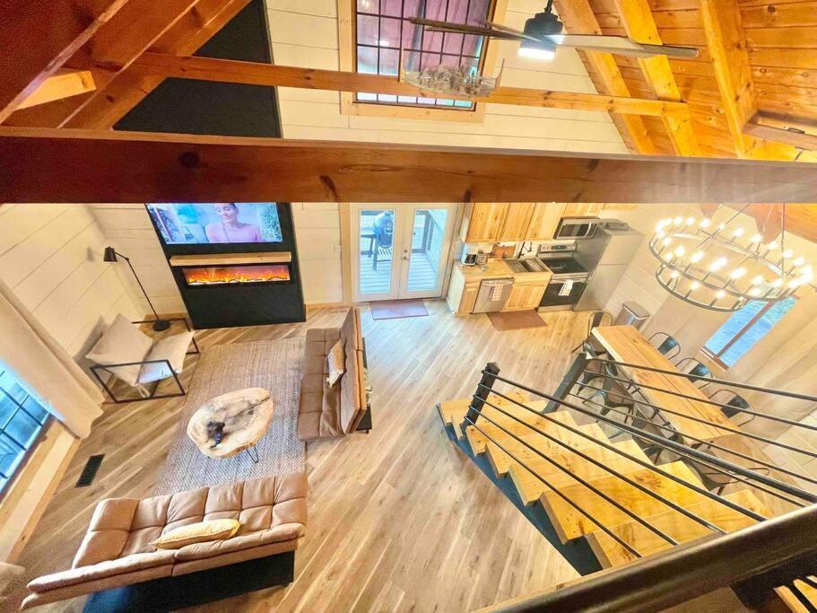 Modern Lake Side Nest• Hotub Fenced Yard King Beds سيفيرفيل المظهر الخارجي الصورة