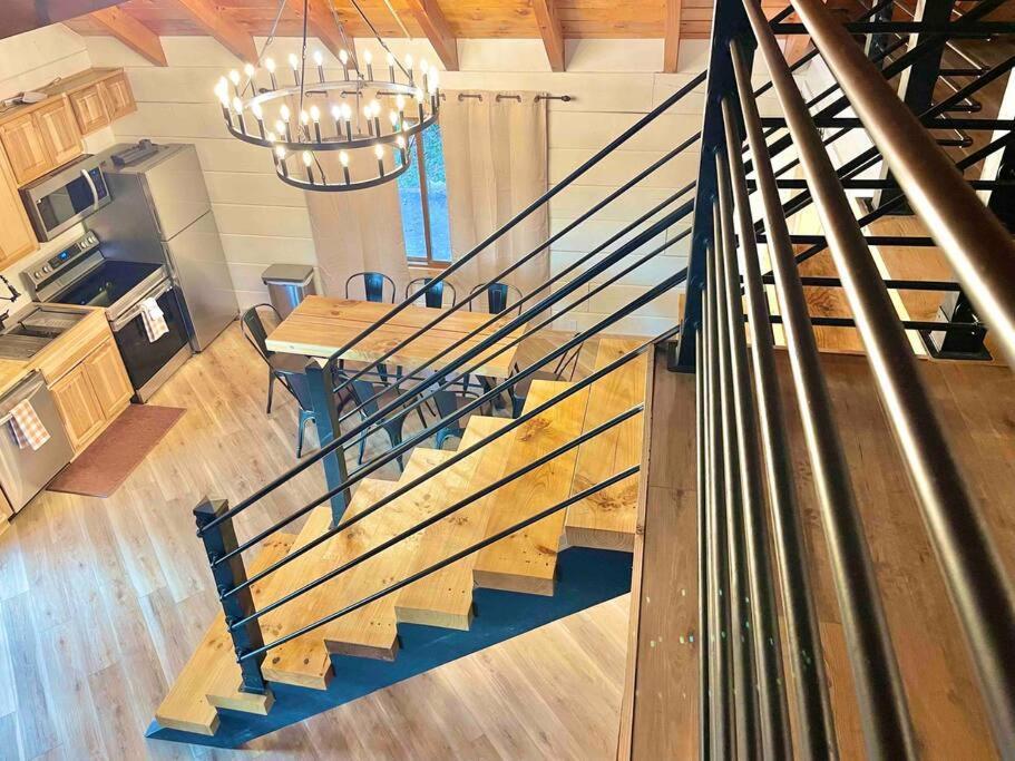 Modern Lake Side Nest• Hotub Fenced Yard King Beds سيفيرفيل المظهر الخارجي الصورة