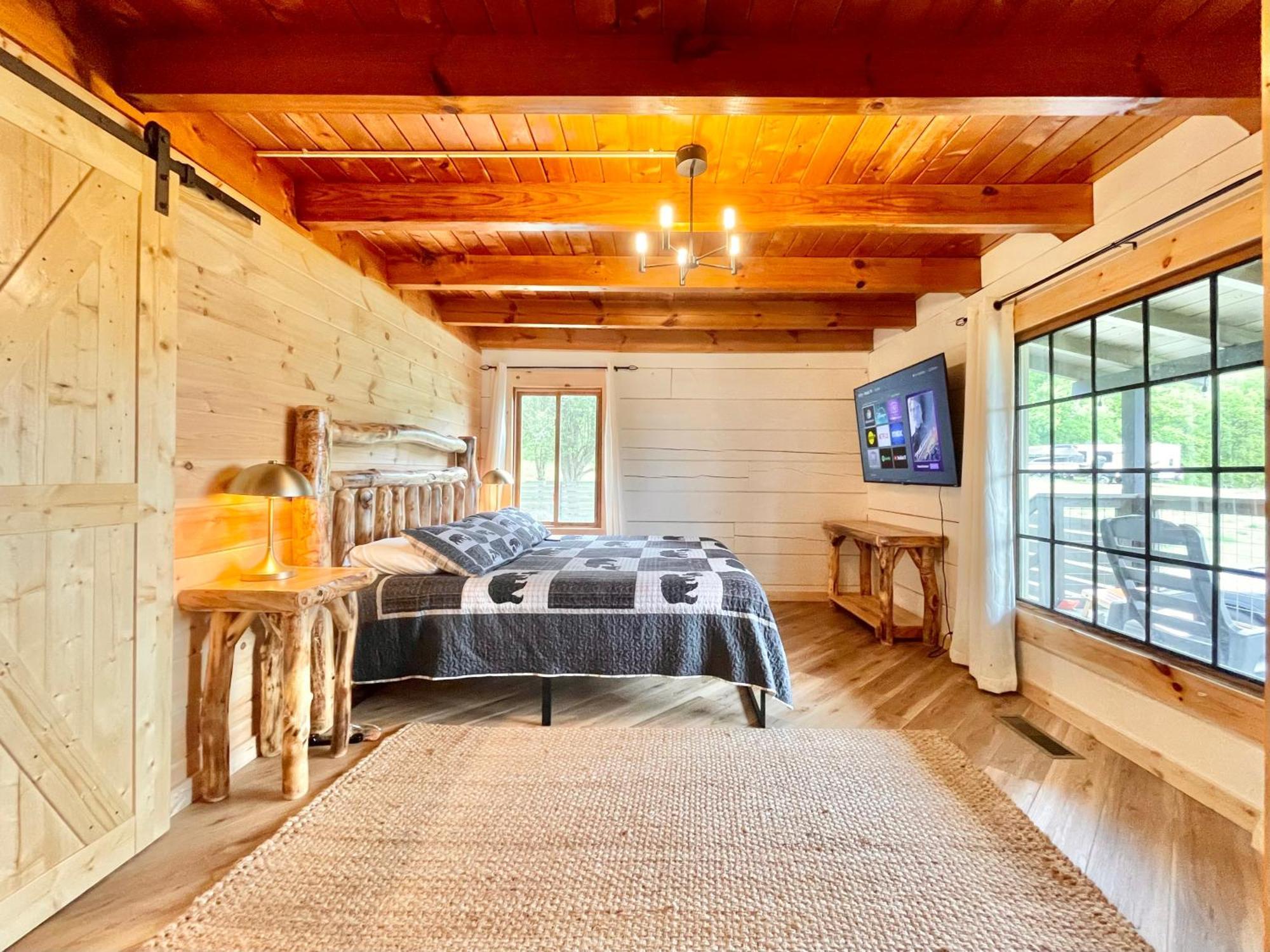Modern Lake Side Nest• Hotub Fenced Yard King Beds سيفيرفيل المظهر الخارجي الصورة