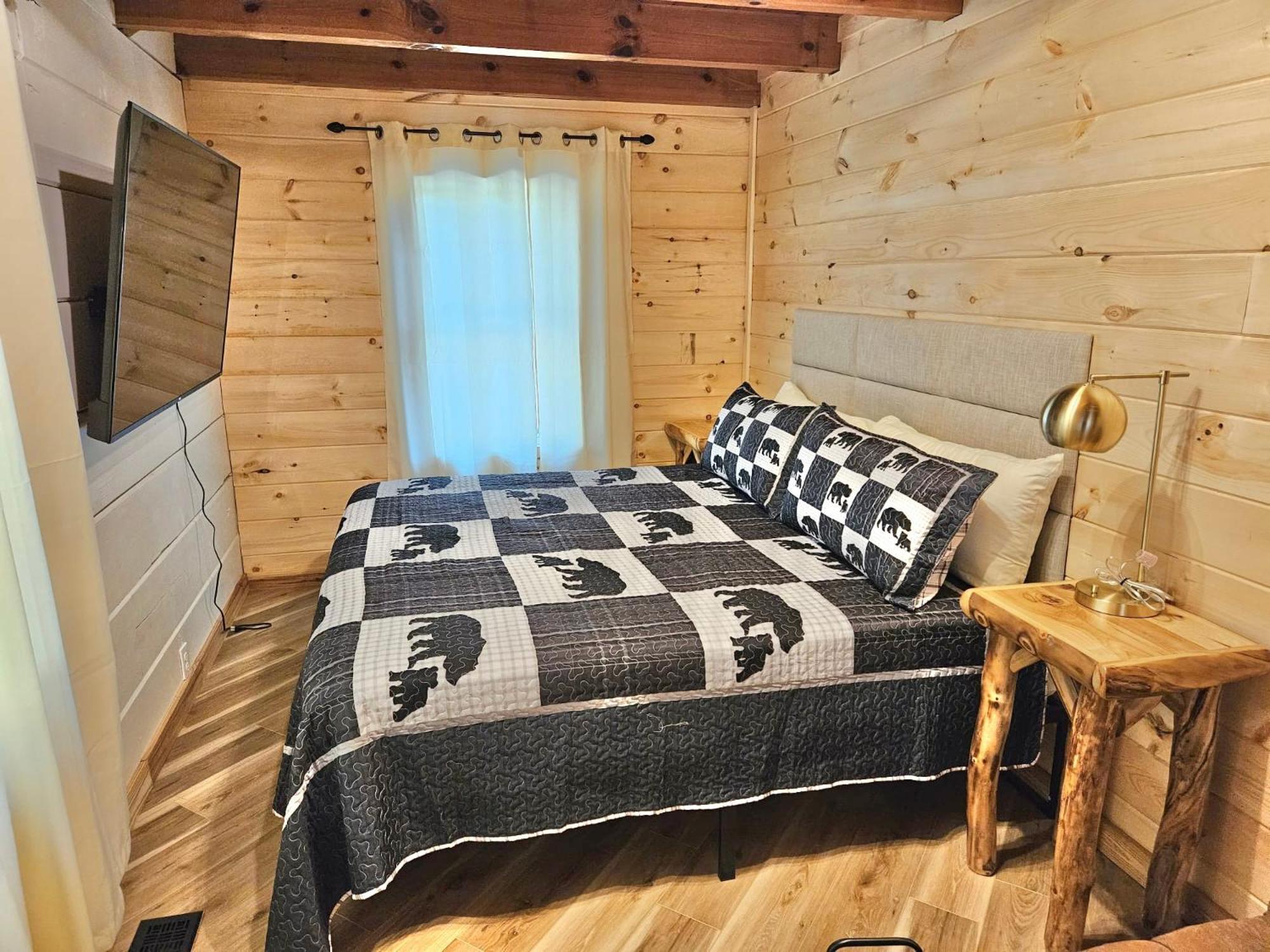 Modern Lake Side Nest• Hotub Fenced Yard King Beds سيفيرفيل المظهر الخارجي الصورة